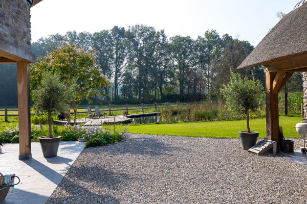 Mooie tuin met zwemvijver Moergestel